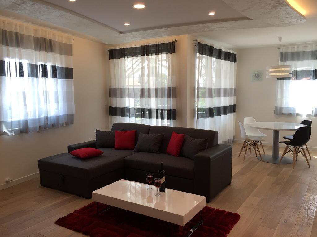 Apartment Panoss Rovigno Esterno foto