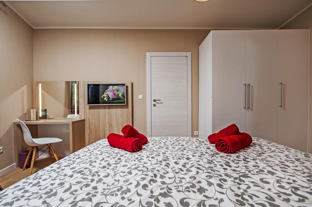 Apartment Panoss Rovigno Esterno foto